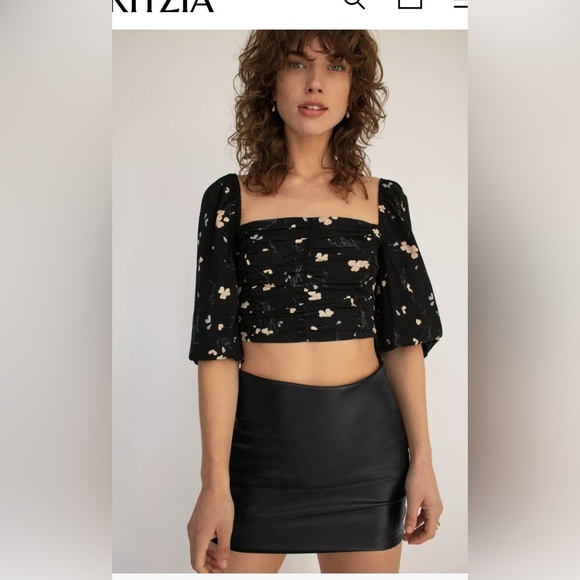 Wilfred Free Aritzia Medium Faux Leather Skirt Black Vegan Size 00 - Picture 1 of 6